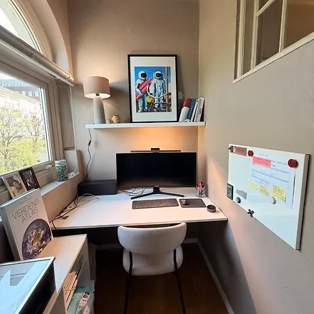 Charming With Large Outdoor Area Appartement